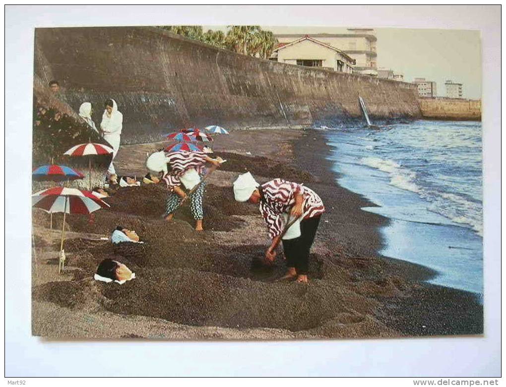 SAND BATH AT IBUSUKIKAGOSHIMA - Tokyo