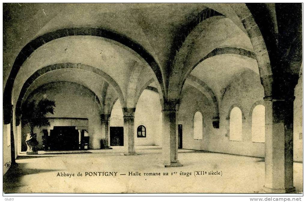 CPA - Abbaye De Pontigny (89) - Halle Romane Au 1er étage (XIIè Siècle) - Pontigny