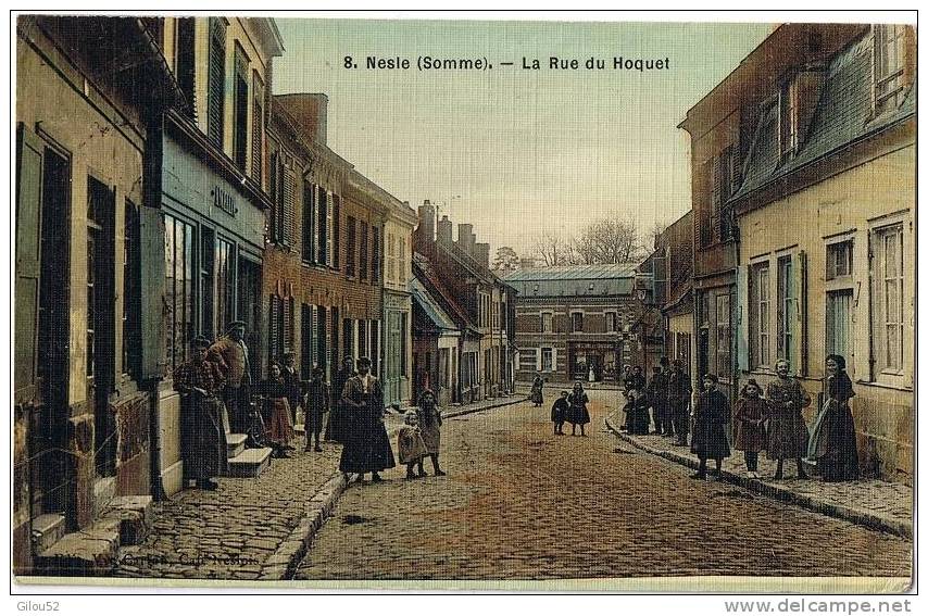 80 -- NESLE ----- La Rue Du Hoquet  --    1914 --- - Nesle