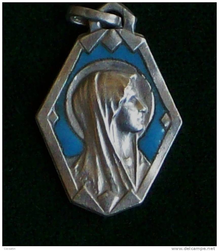 Médaille / Ste Bernadette / 1930 / Argent & émail - Altri & Non Classificati