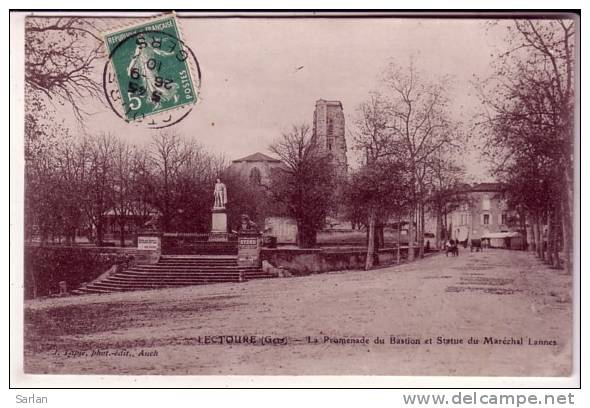 32 , LECTOURE , La Promenade Du Bastion Et Statue Du Marechal Lannes - Lectoure