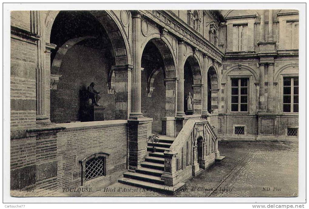 P3 - TOULOUSE - Hôtel D'Assézat - Galerie De Clémence Isaure - Toulouse