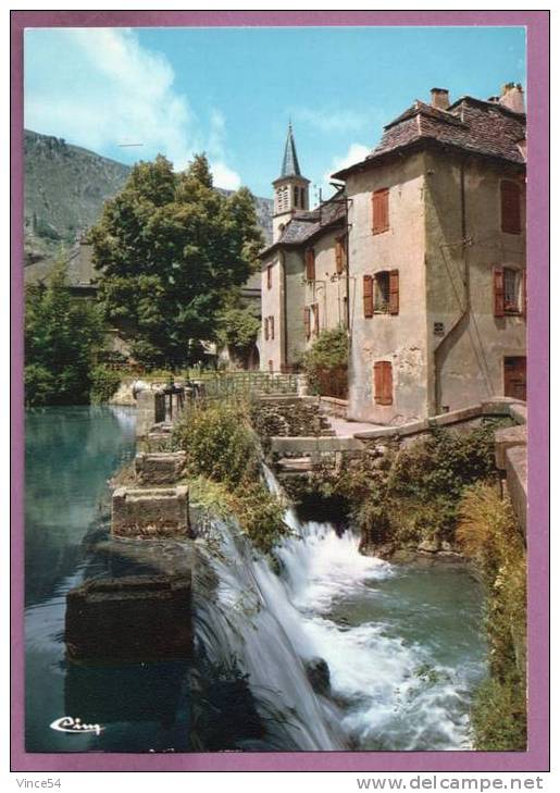 FLORAC - La Chute Du Pêcher Et Le Clocher. Carte Non Circulé - Florac