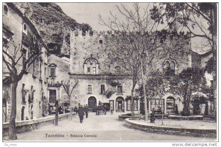 TAORMINA- 1920 Ca -Palazzo Corvaia , Animata - Autres & Non Classés