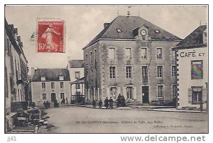 La Gacilly L'hotel De Ville Les Halles Cpa  Be - La Gacilly