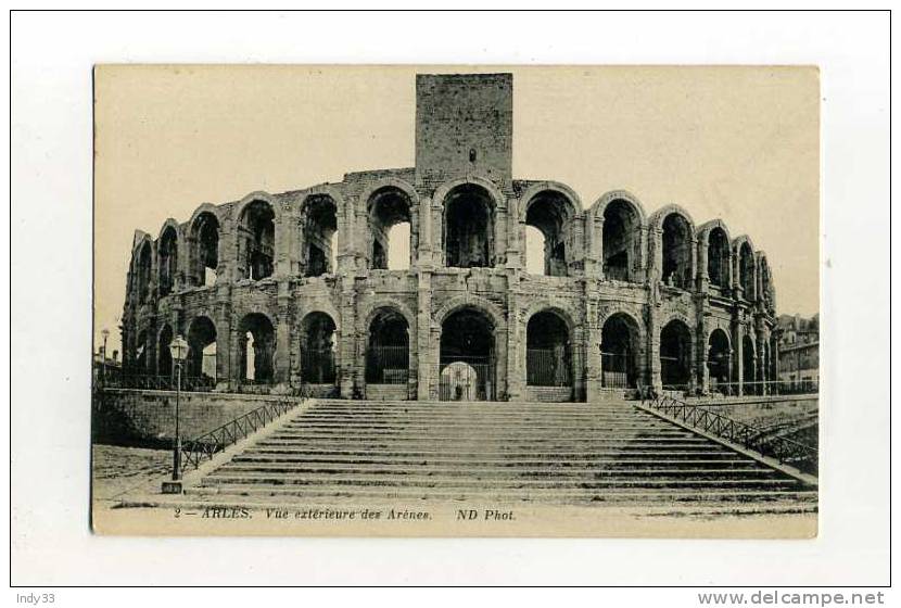 - FRANCE 13 . ARLES . VUE EXTERIEURE DES ARÊNES . - Antiquité