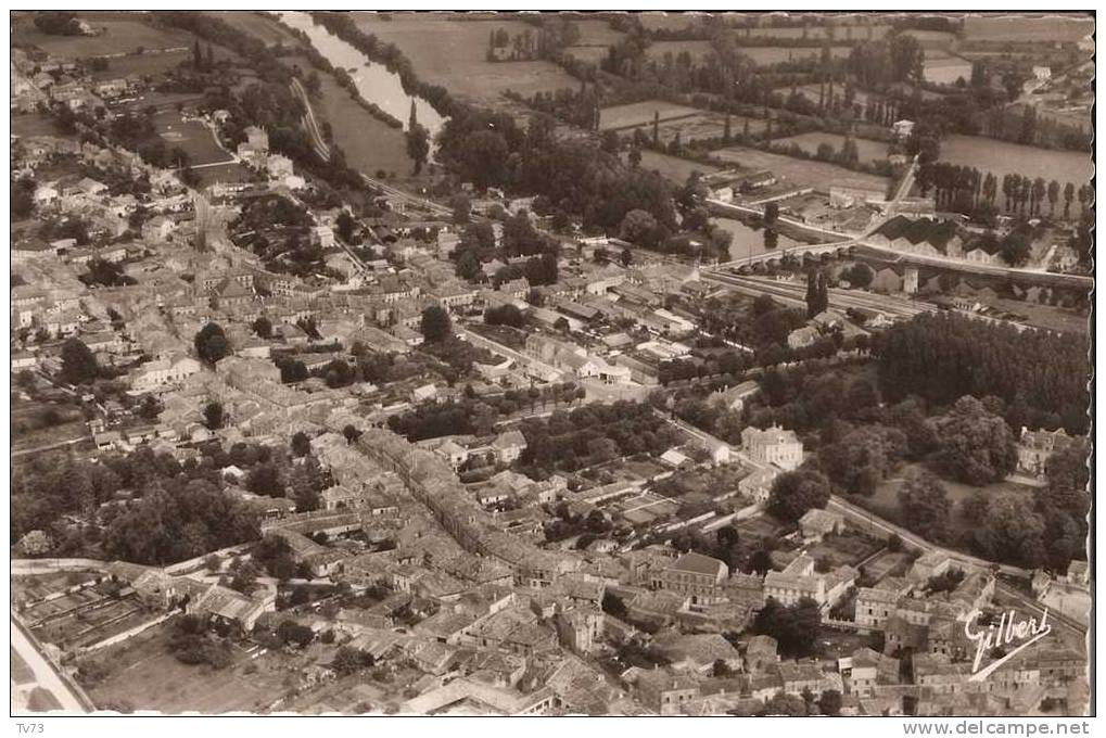 CpE2446 - CHATEAUNEUF - Vue Générale - (16 - Charente) - Chateauneuf Sur Charente