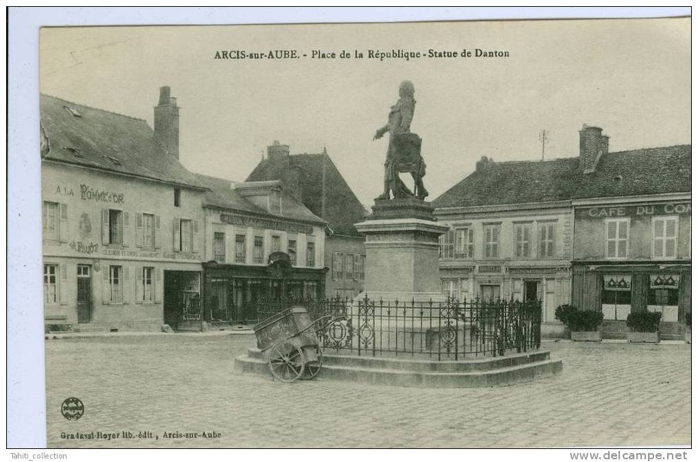 ARCIS-sur-AUBE - Place De La République - Statue Danton - Arcis Sur Aube