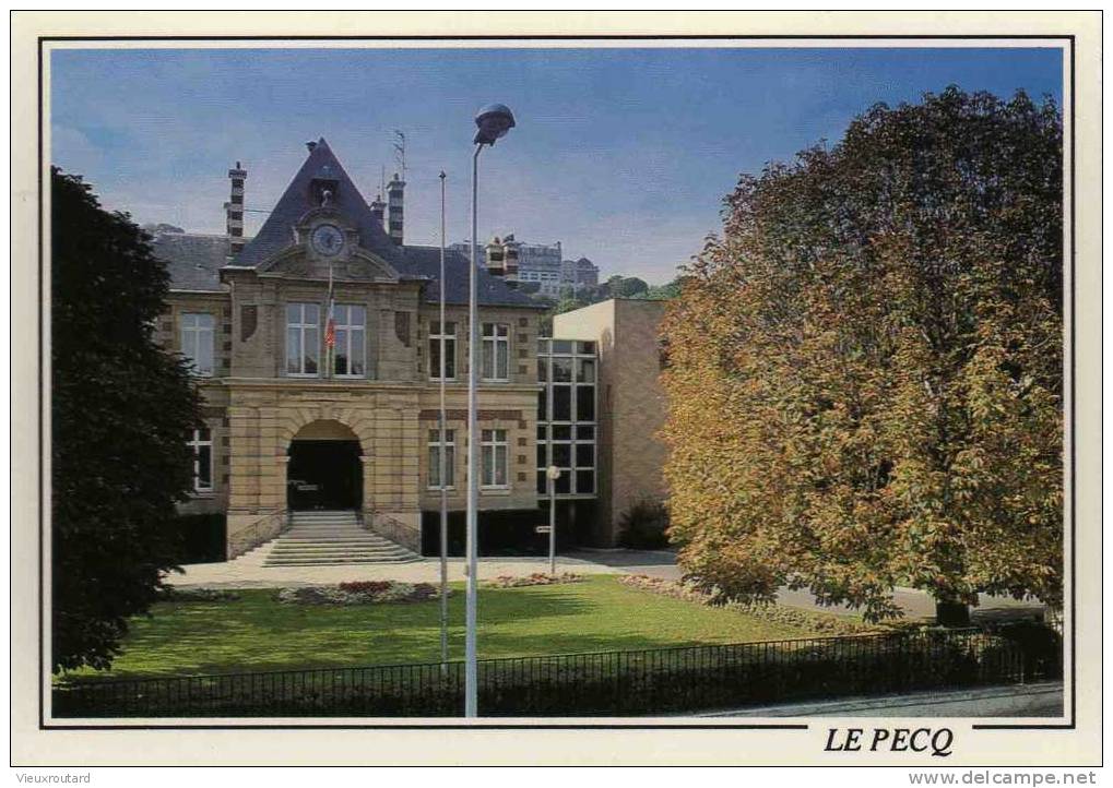 CPSM. LE PECQ. HOLEL DE VILLE. - Le Pecq