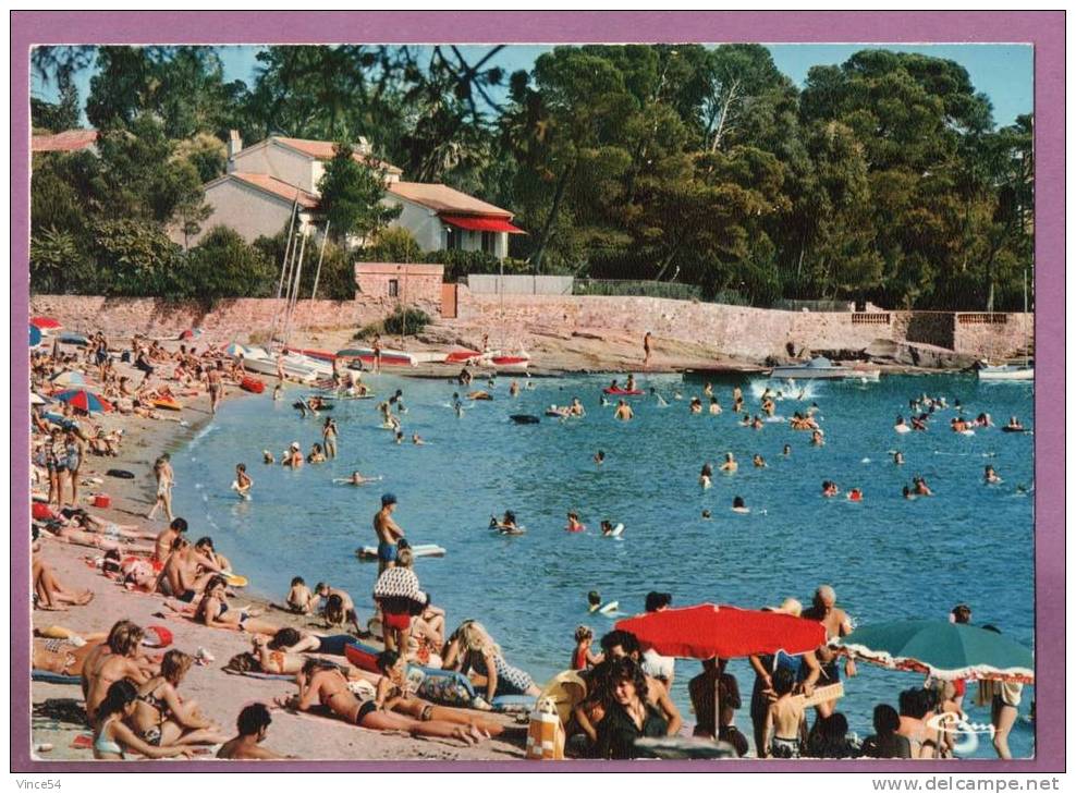 BOULOURIS - Plage De La Péguière - Boulouris