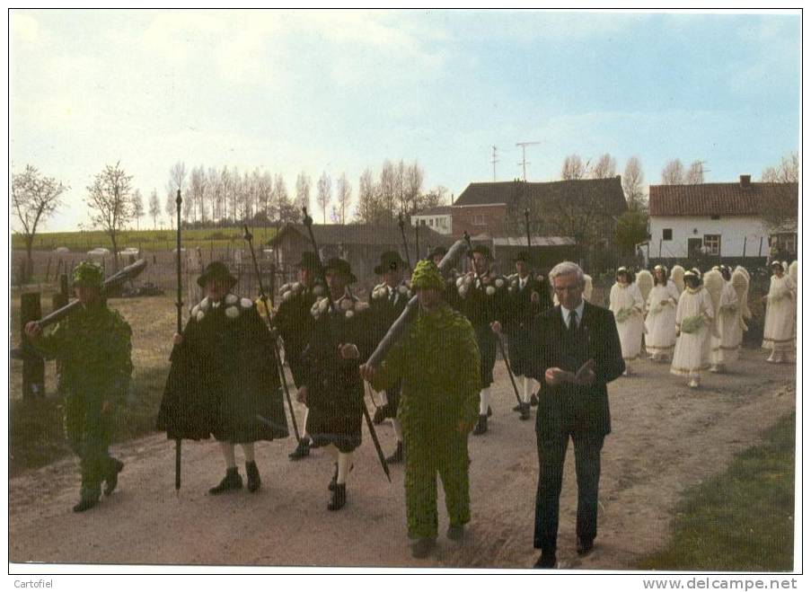 RUTTEN - GROEP VAN DE PELGRIMS - 1 MEI - Tongeren