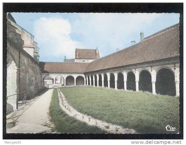 Donnemarie En Montois Le Cloître édit.combier N° CC 772503 Belle Cpsm - Donnemarie Dontilly