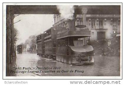 PARIS ..Inondations 1910 Tramway.. LOUVRES-VERSAILLES .quai Passy - District 15