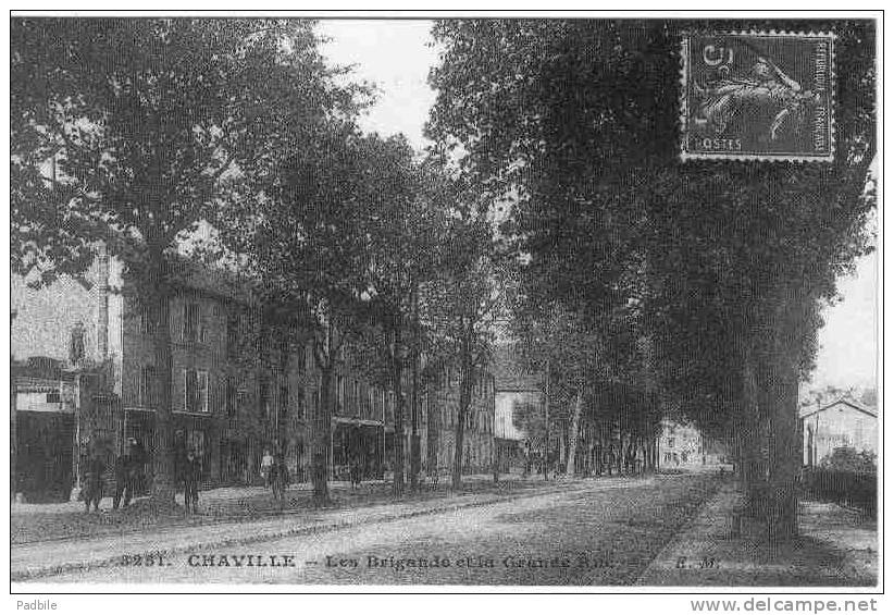 Carte Postale  92.  Chaville   Les Brigands Et La Grande Rue Trés Beau Plan - Chaville