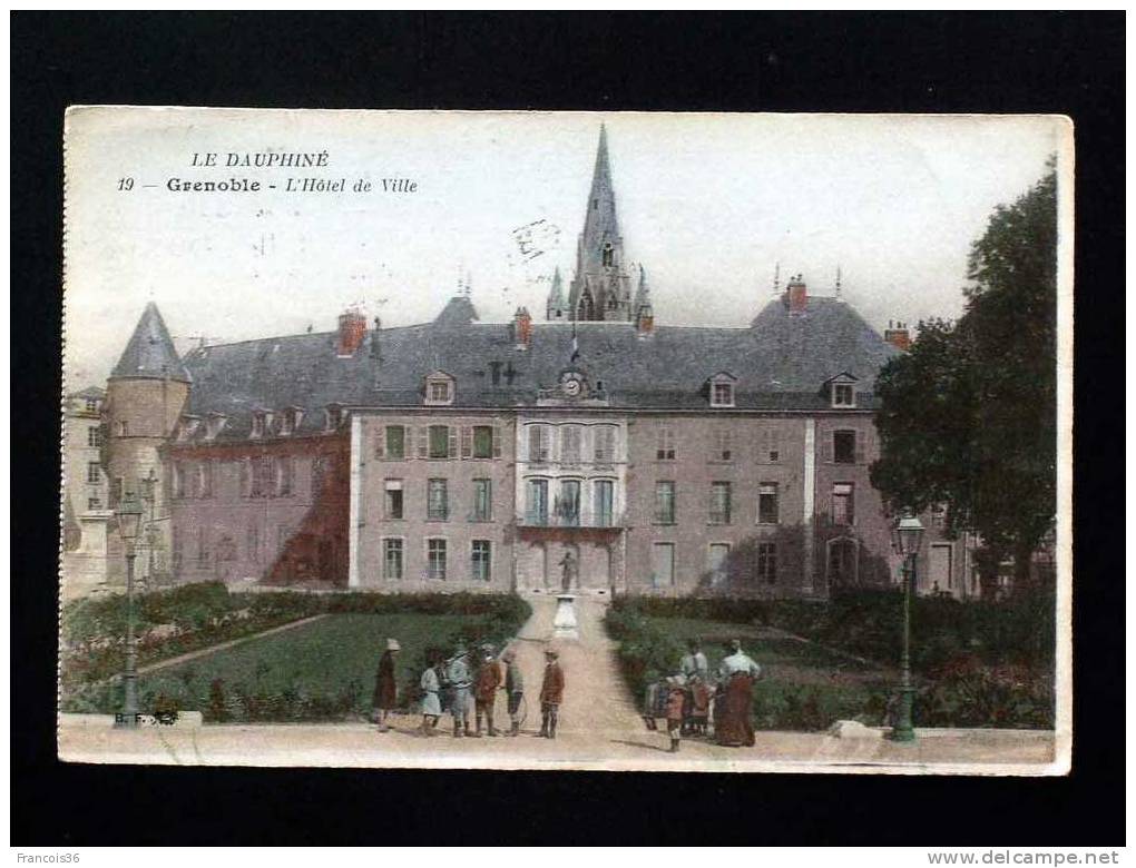 Grenoble - L'Hôtel De Ville - Jolie CPA Colorisée - Animée - 1927 - écrite Et Timbrée - En Tb état - - Grenoble