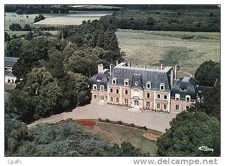 Carte 1970 LE LOUROUX BECONNAIS-VUE AERIENNE Chateau Du Chillon - Le Louroux Beconnais