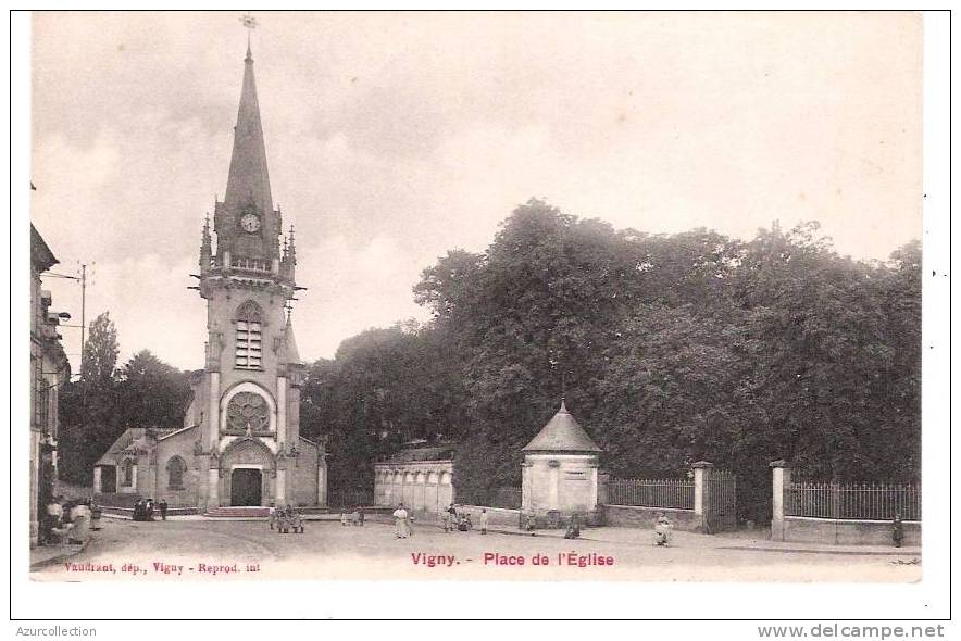 PLACE DE L'EGLISE - Vigny