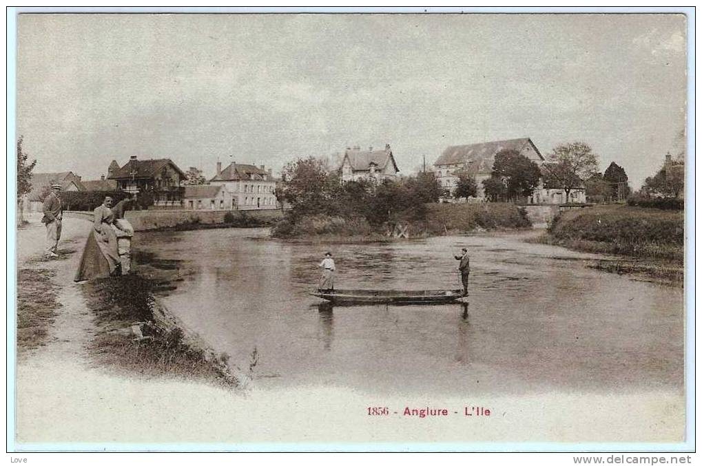 ANGLURE: LA BARQUE ATTEND LES PASSAGERS POUR L'ILE - Anglure