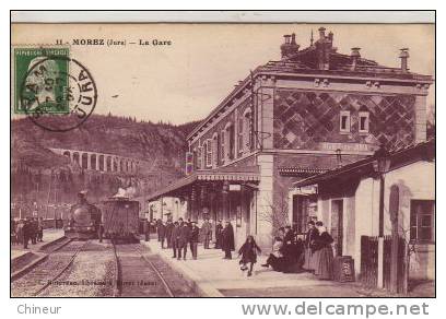 MOREZ LA GARE INTERIEURE TRAINS  EN ATTENTES - Morez