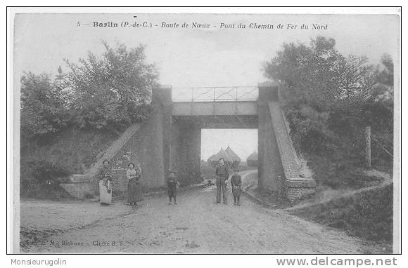 62 )) BARLIN, Route De Noeux, Pont Du Chemin De Fer Du Nord, N° 5, ANIMEE, B.T. Edit ** - Barlin