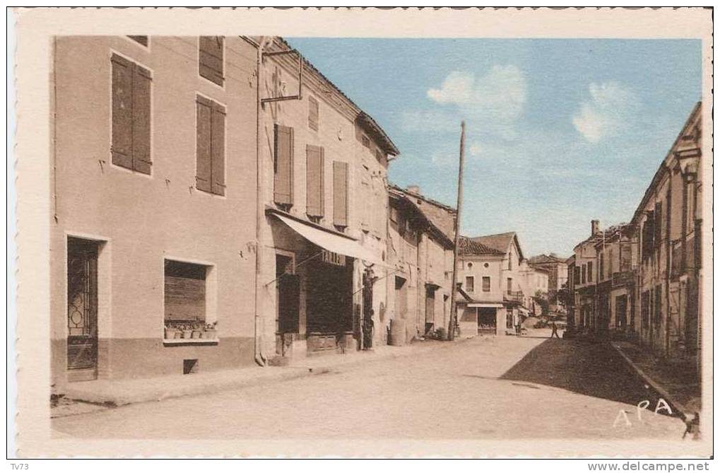 CpE2688 - MONTCLAR De QUERCY - Avenue De Montauban - (82 - Tarn Et Garonne) - Montclar De Quercy