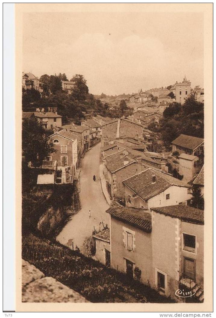 CpE2744 - NONTRON - Rue De Périgueux - (24 - Dordogne) - Nontron