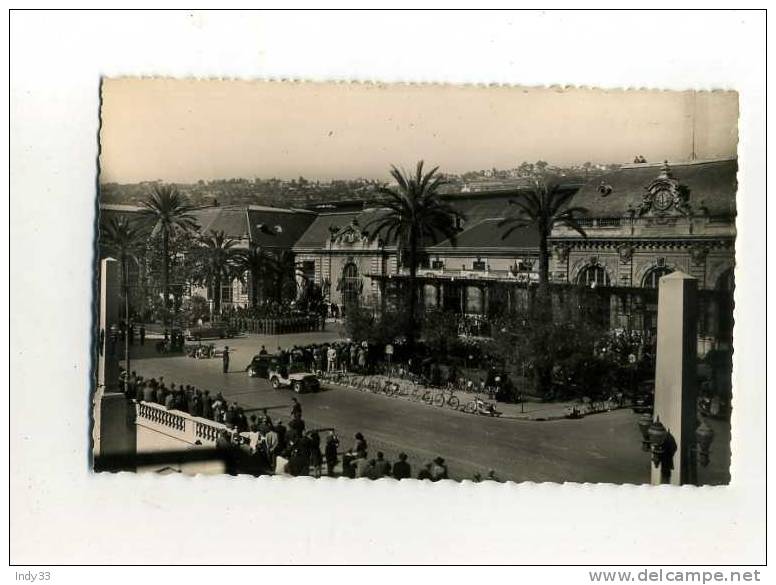 - FRANCE 06 . NICE . GARE S.N.C.F. (CEREMONIE MILITAIRE) . - Transport Ferroviaire - Gare