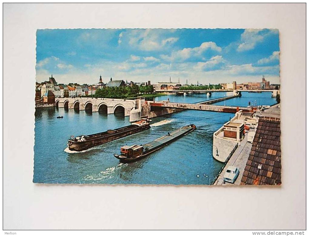 Maastricht Bateaux   -automobile  - 1966  F  D34773 - Maastricht