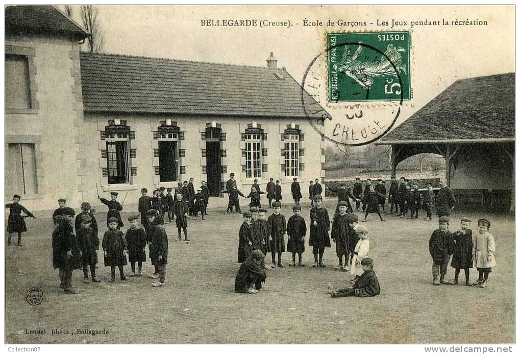 23 - CREUSE - BELLEGARDE - ECOLE Des GARCONS - COUR De RECREATION  - JEU De BILLES - JOUET - JEUX  D'ENFANTS - RARE - Bellegarde