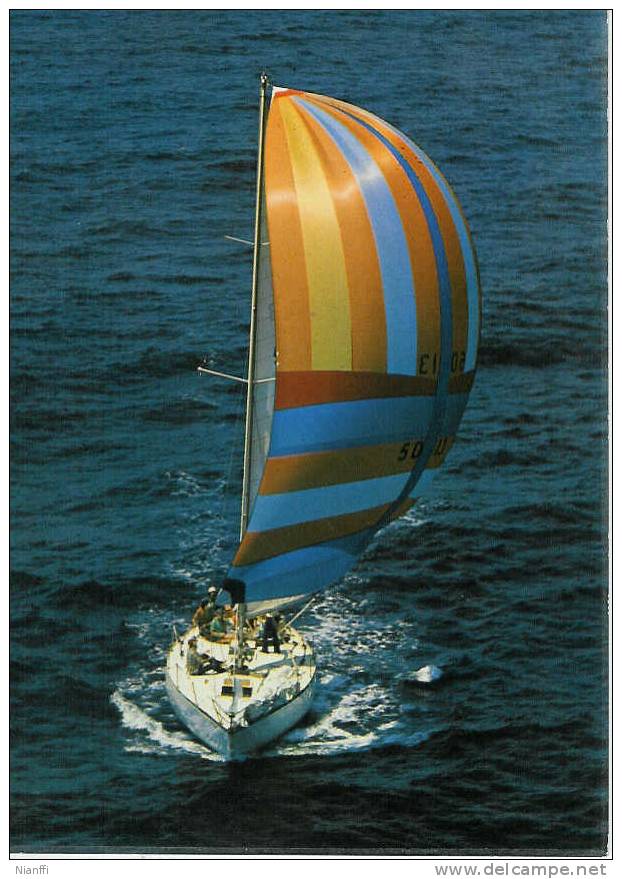 Voilier Classe II I.O.R. SOUS SPINNAKER (M2) - Sailing