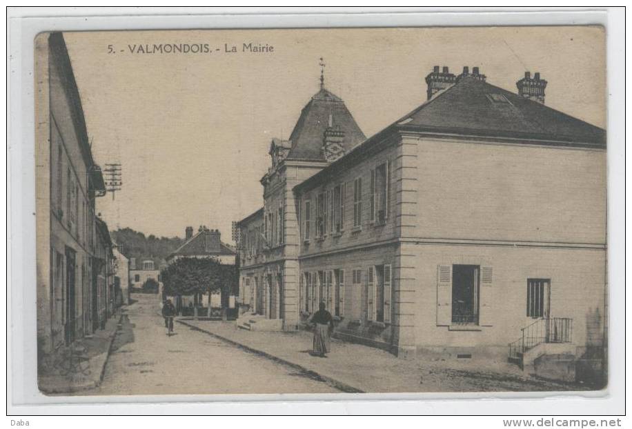 VALMONDOIS.  LA MAIRIE. - Valmondois