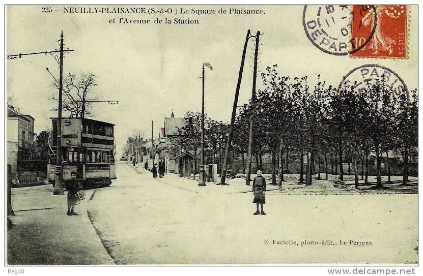 D93 - NEUILLY PLAISANCE  -  Le Square De Plaisance Et L'Avenue De La Station - Neuilly Plaisance