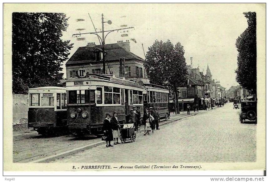 D93 - PIERREFITTE  -  Avenue Galliéni    TERMINUS DES TRAMWAYS - Pierrefitte Sur Seine