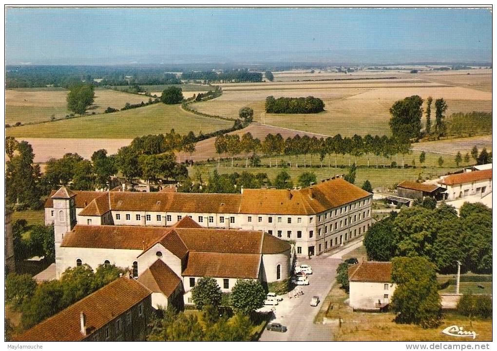 Abbaye De Citeaux . - Nuits Saint Georges