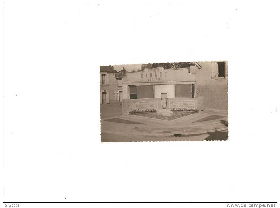 Chantonnay.  Garage Segut  Freres Et Le Monument Aux Morts De Chantonnay. - Chantonnay