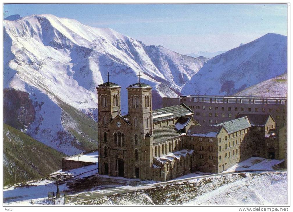 CPSM - CORPS - Sanctuaire Notre Dame De La Salette - En Hiver - Coul - Déb 70 - - Corps