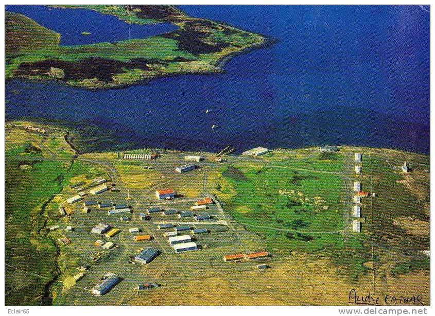 ANTARTIQUES FRANçAISES  TERRES AUSTRALES  PORT AUX FRANçAIS  (KERGUELEN ) Double CARTE  1985 - TAAF : Franz. Süd- Und Antarktisgebiete