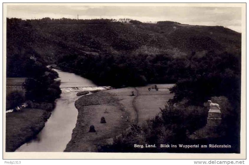 Wuppertal - Berg Land - Blicks Ins Wuppertal Am Rüdenstein - Wuppertal