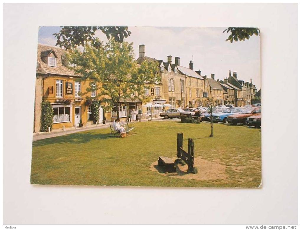 Gloucestershire - Stow On The Wold   -automobile   VF  D35559 - Andere & Zonder Classificatie