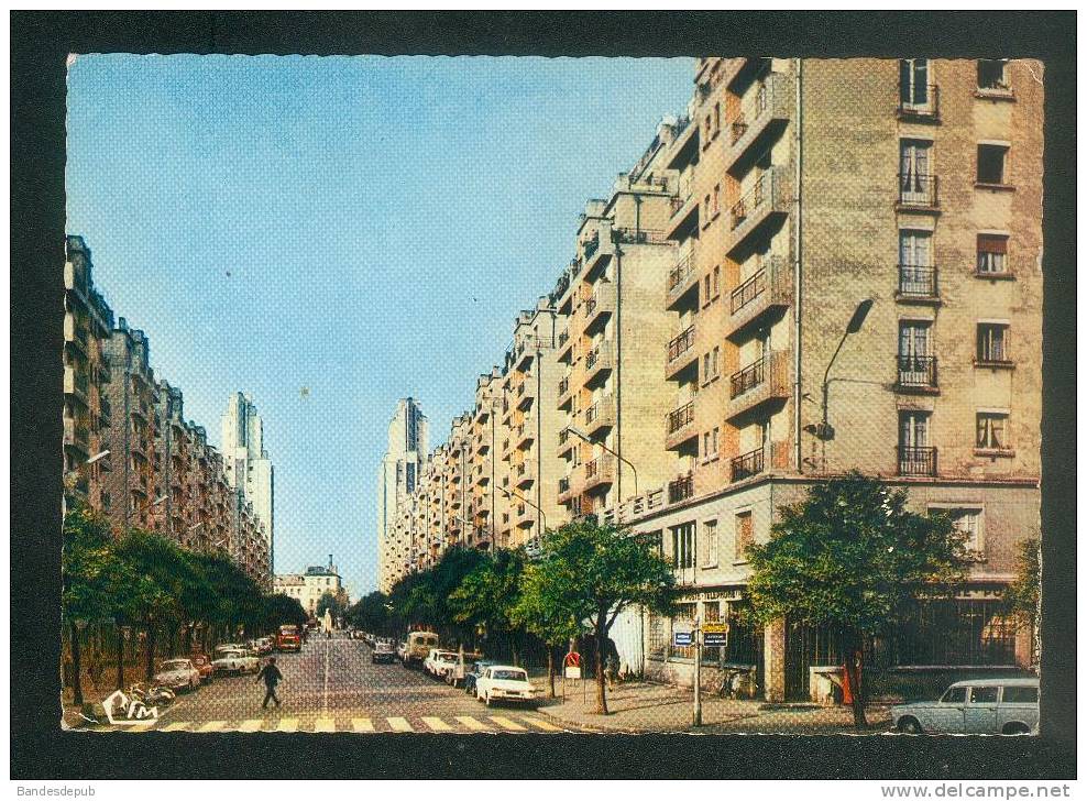 CPSM - Villeurbanne (69) - Avenue Henri Barbusse - Poste Et Télégraphe ( PTT Animée Automobile COMBIER CIM 180) - Villeurbanne
