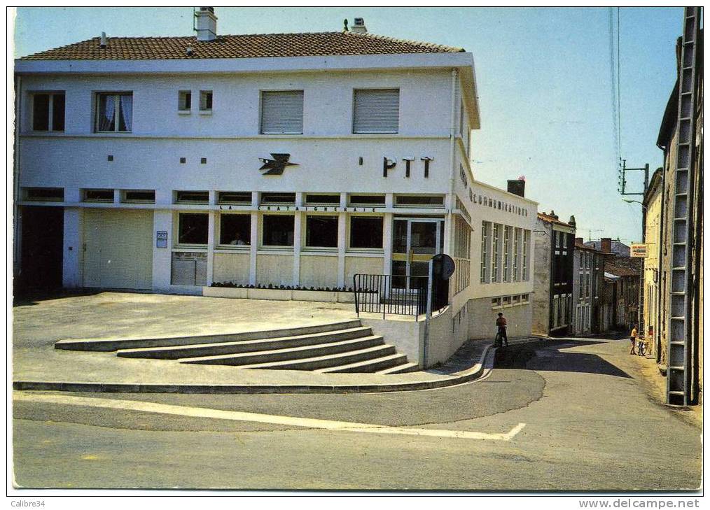 LA CHATAIGNERAIE La Poste - La Chataigneraie