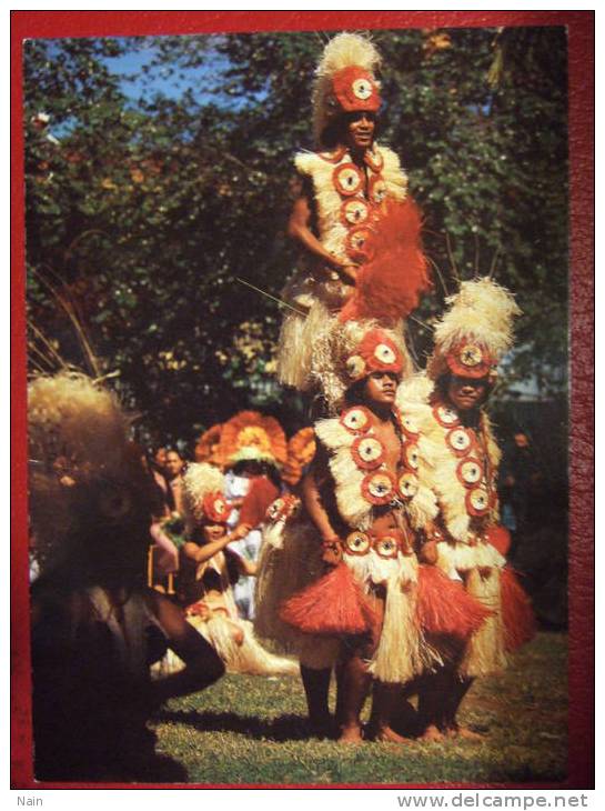 TAHITI -Danseurs Pendant Le Tiurai - Polinesia Francese