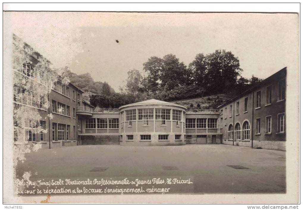 Poligny Ecole Nationale Professionnelle De Jeunes Filles - Poligny