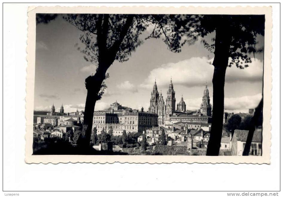 OLD FOREIGN 1095 - ESPAÑA SPAIN - SANTIAGO DE COMPOSTELA -Vista Parcial - Santiago De Compostela