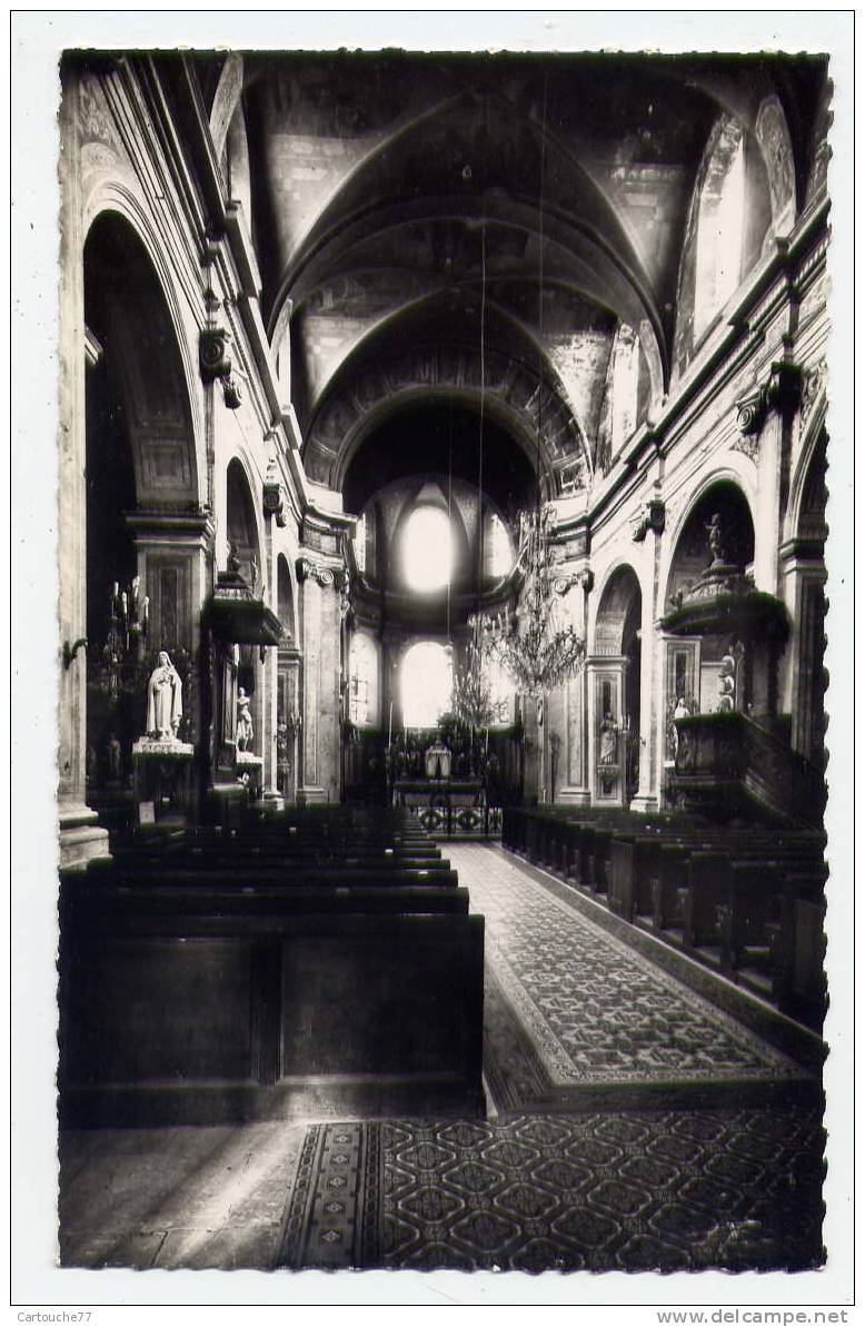 P4 - CHATEAUVILLAIN - Intérieur De L'église Notre-Dame  (jolie Carte Semi-moderne) - Chateauvillain