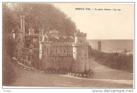 Mesnil Val - Le Petit Château - La Mer - Mesnil-Val