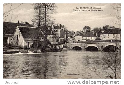 LA TRIMOUILLE       VUE DU PONT ET DU MOULIN PERRIN - La Trimouille