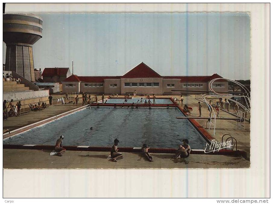 PITHIVIERS. - La Piscine Municipale. - Pithiviers