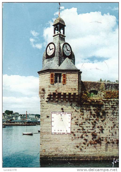 29 / CONCARNEAU / LE BEFFROI A L ENTREE DE LA VILLE CLOSE / CPSM 1961 - Concarneau