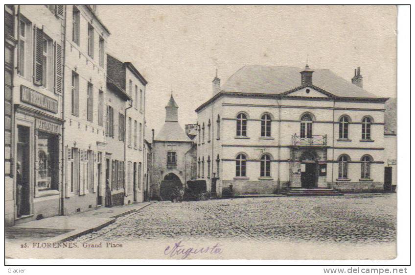 25. - FLORENNES - Grand Place - Florennes